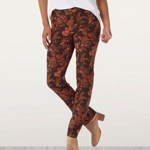 Isaac Mizrahi Live Women's 24/7 Stretch Floral Print Slim Leg Pants Sz 30W NWOT